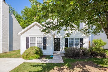 1208 McAllister Dr Charlotte, NC 28216